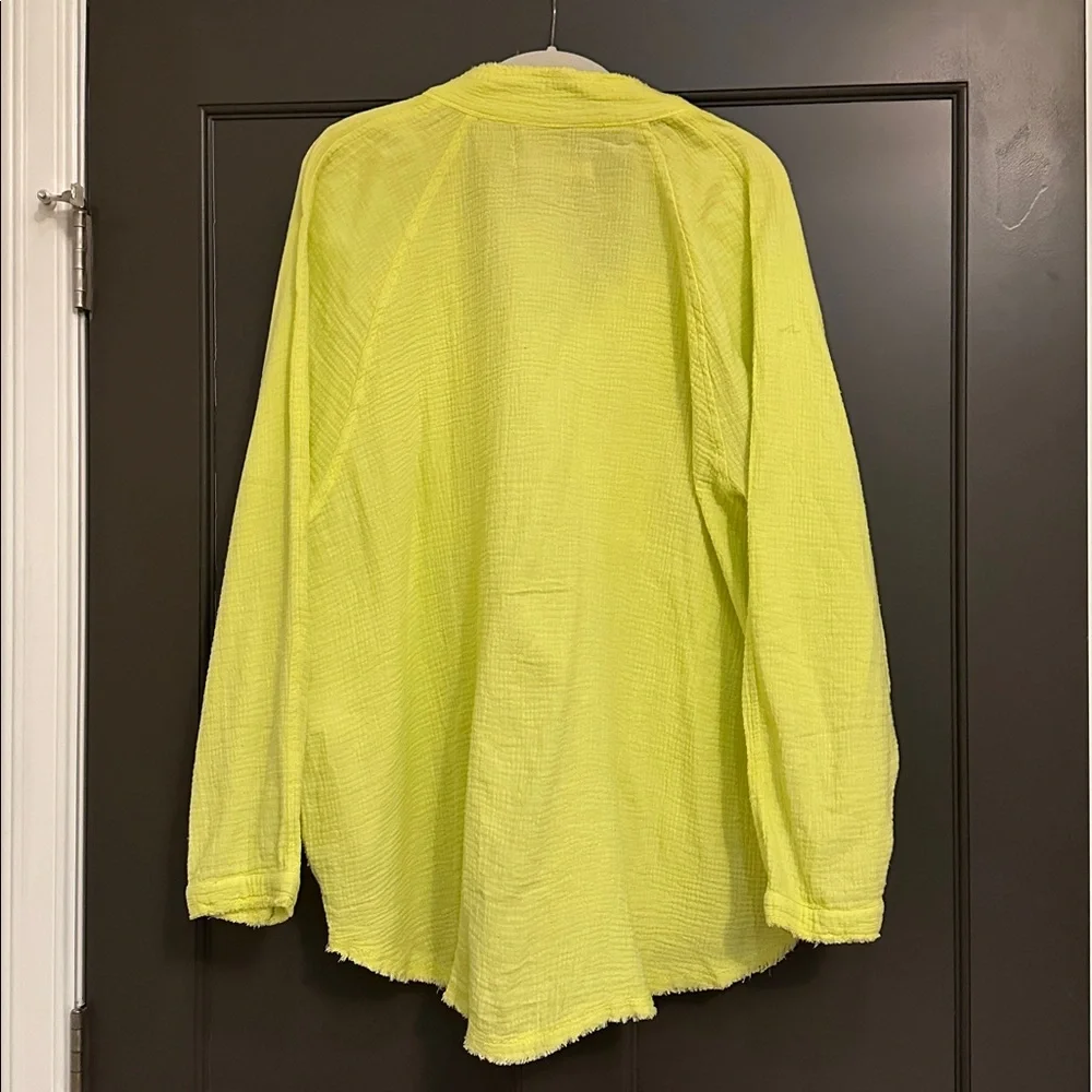 We The Free Summer Daydream Lime Green Textured Oversized Top NWT Size L - Picture 4 of 11